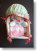 Berceau en bois & tissu avec bébé